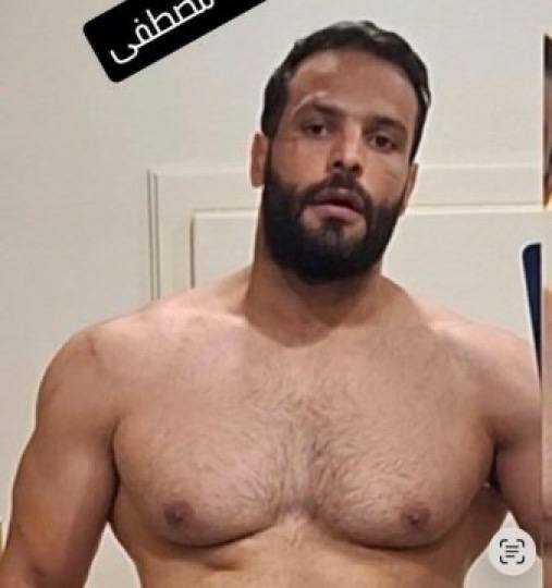 Mostafa Howzchi