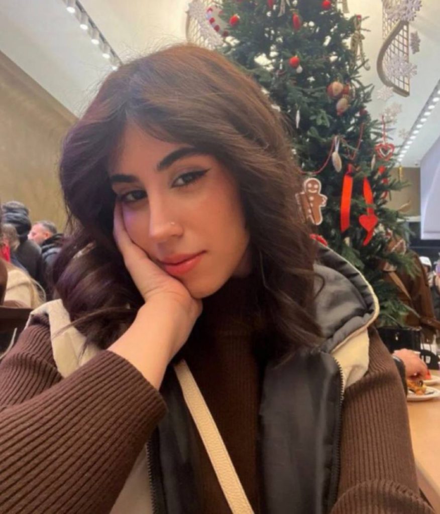 Elina Hojjati
