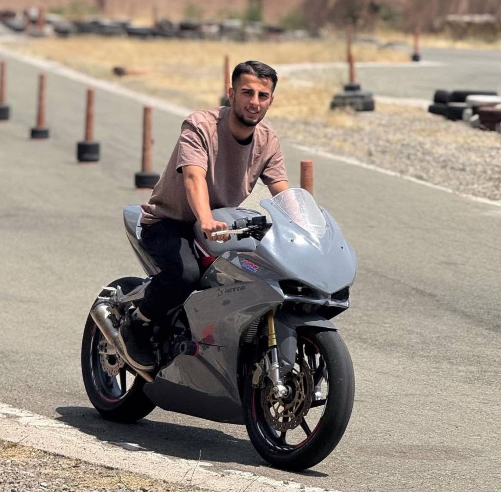 Erfan Kari